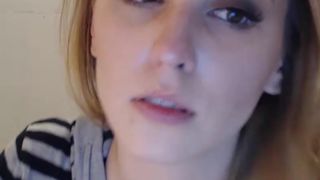 supercute babe wet pussy play