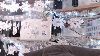 2.0 UKDreamGirl squirt and recording asshole