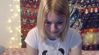 newbie sweetkises beautiful teen 03/01/18
