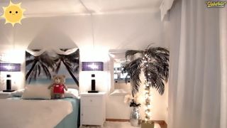 AmyValentine 170118a