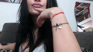 too hot brunettes cum and squirt