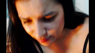 2.0 Maiarivera teasing on webcam