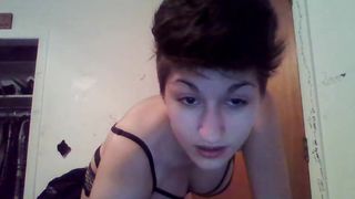 Thefrenchmaid pink dildo blowjob in cam recording 2016 July 09 090555