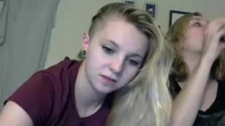 Thosearesomeseriousnipples hot lesbo couple in cam recording 2016 July 07 150758