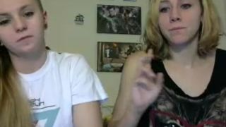 Thosearesomeseriousnipples hot lesbo couple in cam recording 2016 July 07 150758