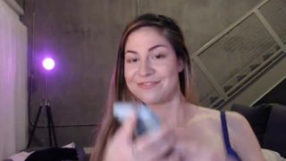 Ashley Alban twerks to In Da Club