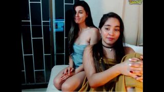 2.0  Maiarivera with a friend