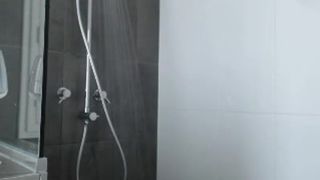 Australian LexiKittie shower cumshow