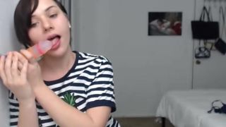 ashsosavage_February-15-2018_06-05-19