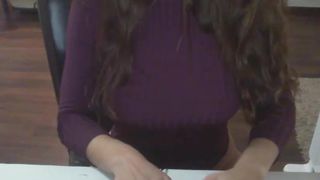 morena con consolador