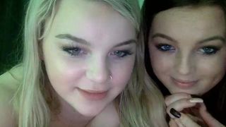 xxSugarPlumsxx chubbies rub eating pussy