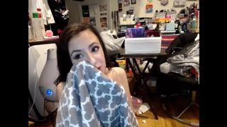 Chloekitty facial cumshot in mouth and smallow