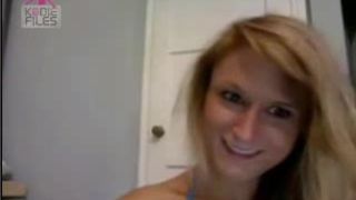 Neighbor showing me her sexy body on webcam