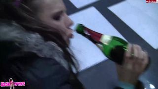Aische Pervers Betrunkene Silvesterschlampe Gefickt in private premium video
