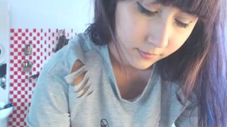 Euri_s masturbates - part 1