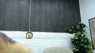 Kimmyrain saggy romanian doing nothing