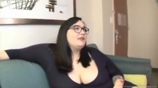 striipers in the hood