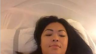 hawaiianfilipina from florida camming from bedroom