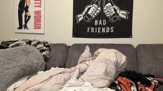 littleviv cumshow finger buttplug beer and hitachi