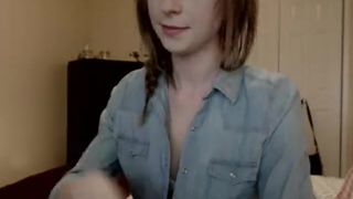 Hot lillexie flashing pussy on live cam