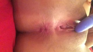 Baby Bee - dildo-sucking-and-up-close-squirting