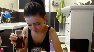 little_mystery oiled herself