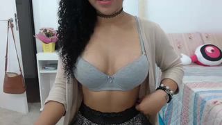 Selina - brincamdo com o estudantexxx