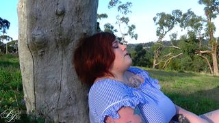 Bridgette Lane - beautiful-agony-in-the-field-2018-05-27_F9XVGK