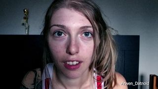 Arwen Datnoid - staring contest with me