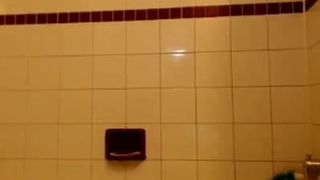 kickaz mfc4 bathroom2