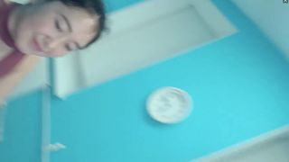 LuisaPeachy oiling her sexy asian butt