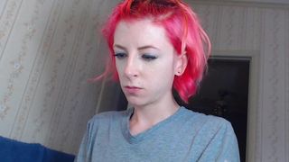 SchuylarWitch - hair dyeing pink to red