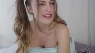 HonneyAbigail aka Seliya - ass tease in public room