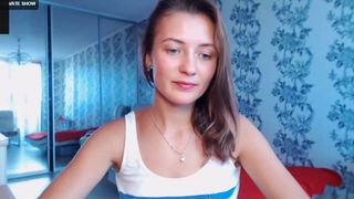 BiankaHulinganka LJ > Who can undress her?