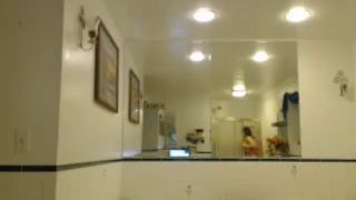 lovesdesire takes a bath