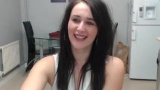 Annabelle24 pleasures herself