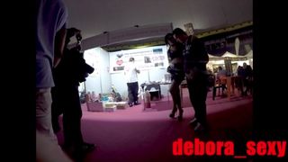 debora_sexy in fiera