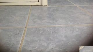 cute.girl does creamy fingering on floor