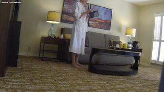 Fotos al empleado del hotel