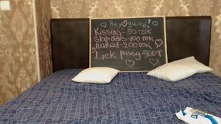 britanny_b licking pussy