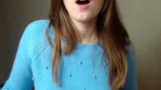 albi_na_q flashes her tits 14-10-2018