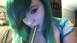 Bluewut blowjob a dildo