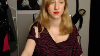 Laaura18 looking sexy