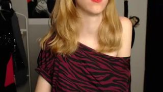 Laaura18 looking sexy