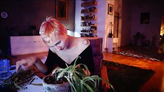 beth_ plants cats talks