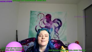 asiri_stone dragon dildo blowjob