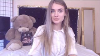 mmm - perfect body babe