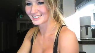 soo beautiful blonde babe