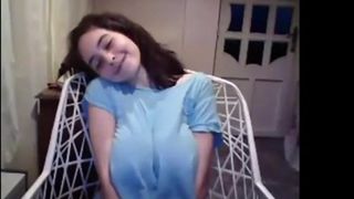 Dreianova shows her tits