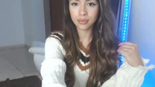 its_lana striptease and dildo fuck